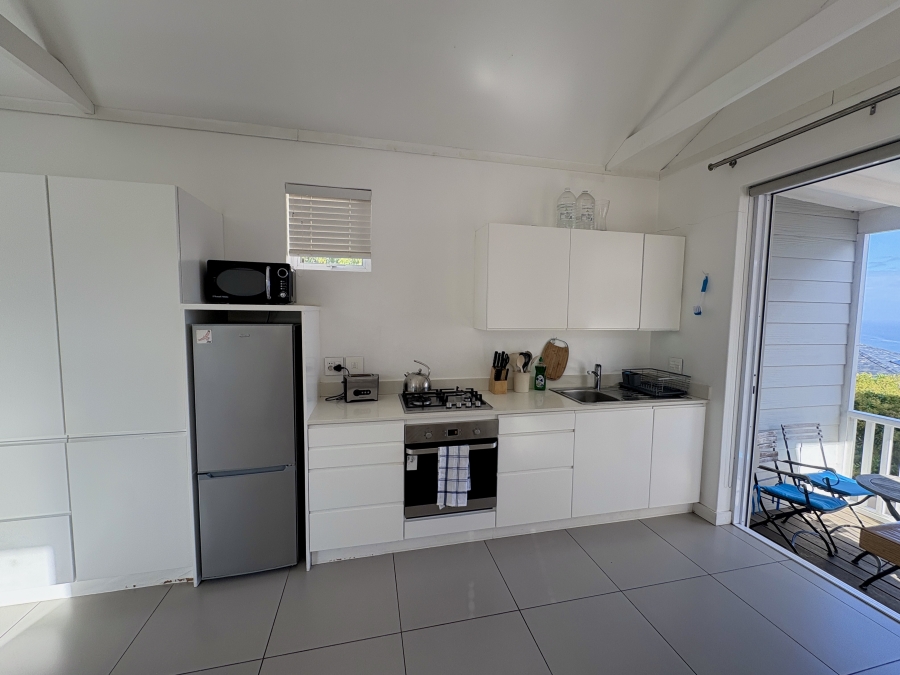 To Let 2 Bedroom Property for Rent in Camps Bay Western Cape